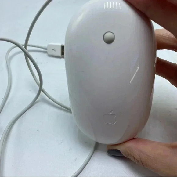 Apple Mighty Mouse A1152 computer - Picture 1 of 2